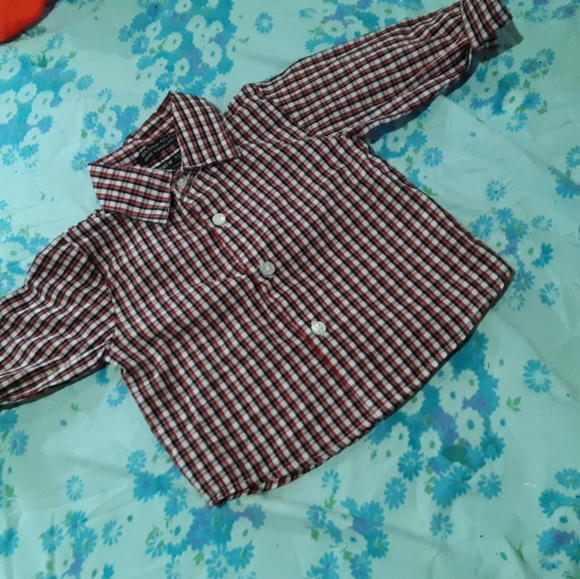 18 months 2 sweater vest and a dressy shirt - Picture 2 of 5